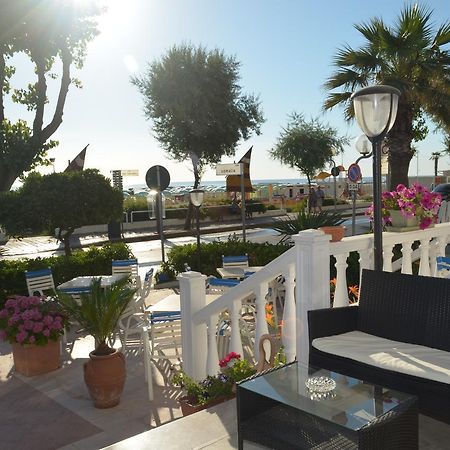 Hotel Ideal Rimini Zewnętrze zdjęcie