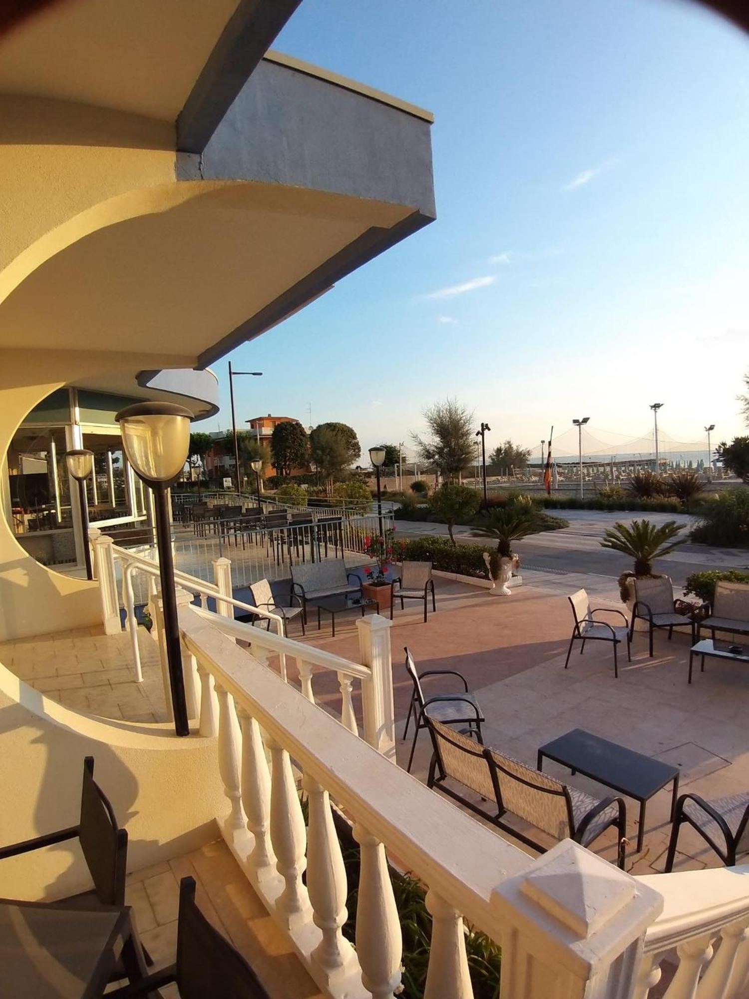 Hotel Ideal Rimini Zewnętrze zdjęcie