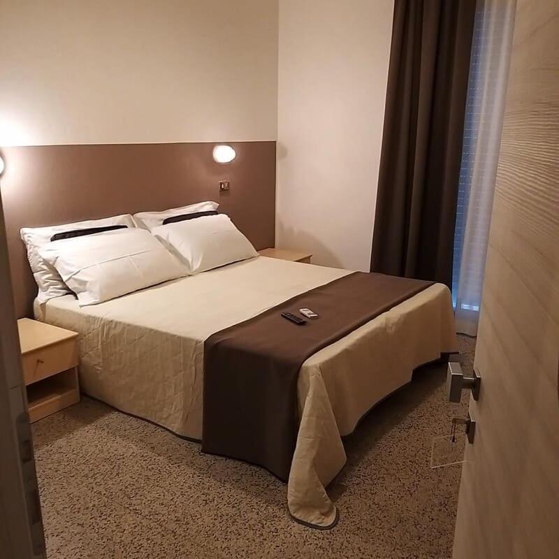 Hotel Ideal Rimini Zewnętrze zdjęcie
