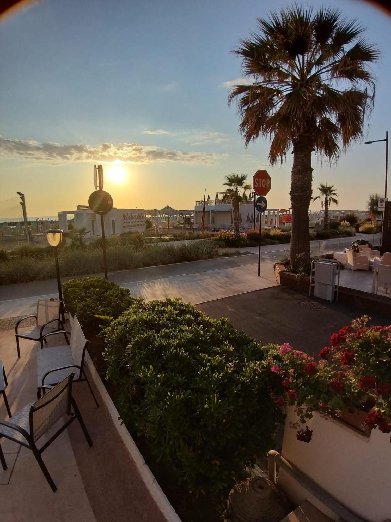 Hotel Ideal Rimini Zewnętrze zdjęcie