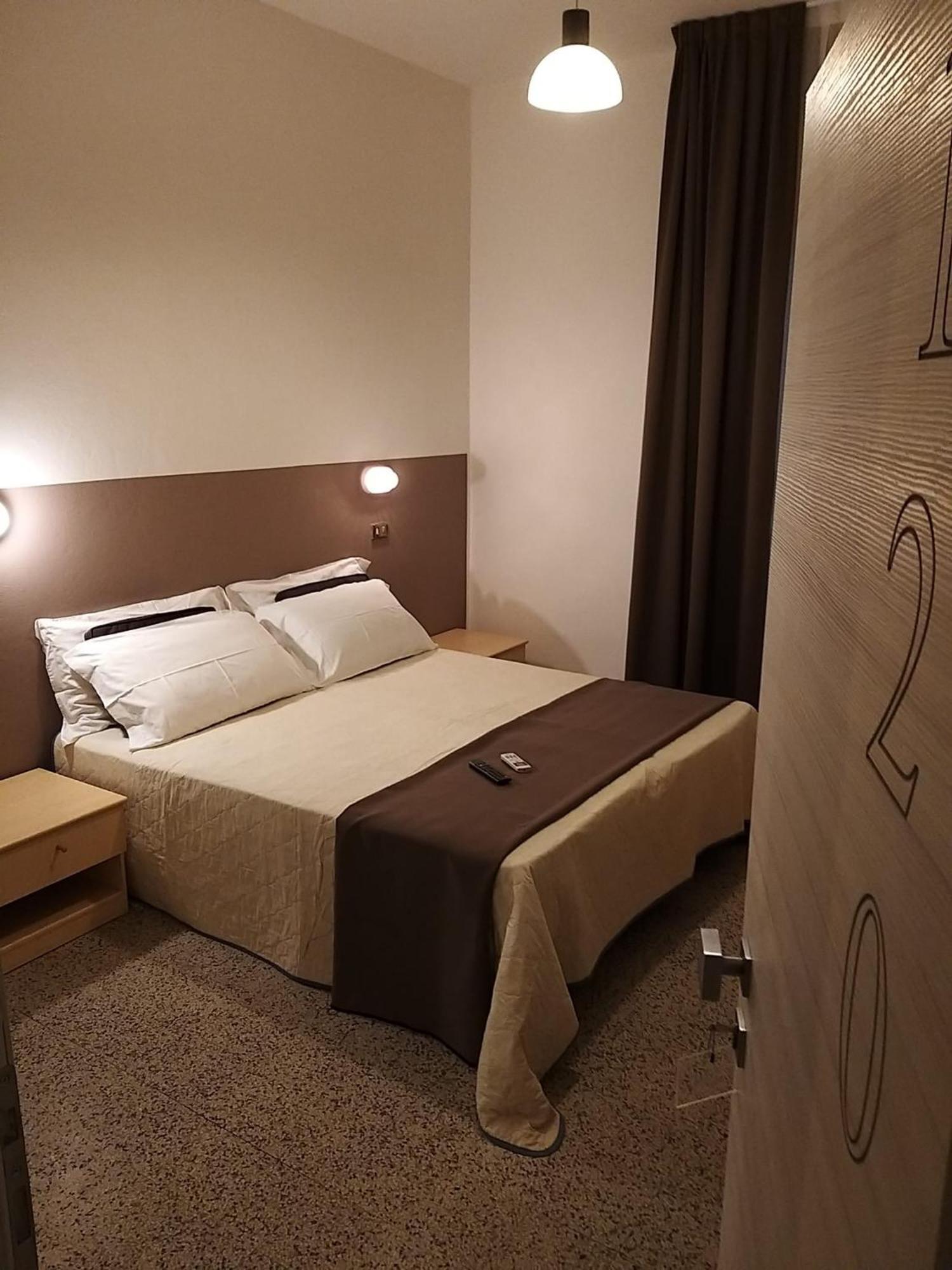 Hotel Ideal Rimini Zewnętrze zdjęcie