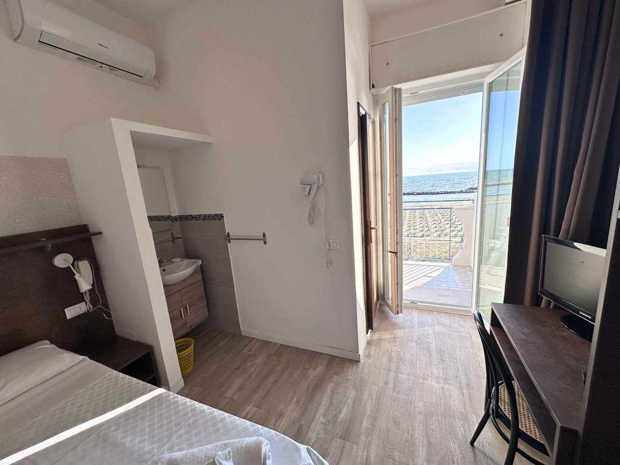 Hotel Ideal Rimini Zewnętrze zdjęcie